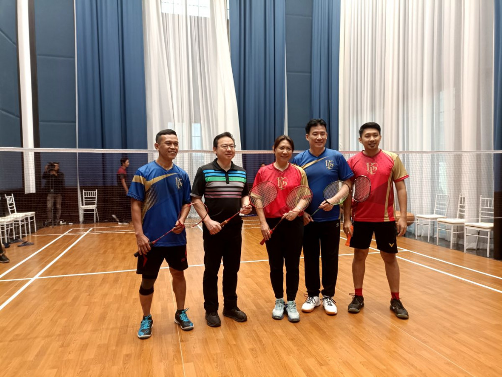 Susy Susanti dan Alan Budikusuma Ikut Ramaikan Badminton Fun Fest 2023                                                                                                                                                                                         